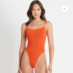 BNWT Bond Eye Palace one piece